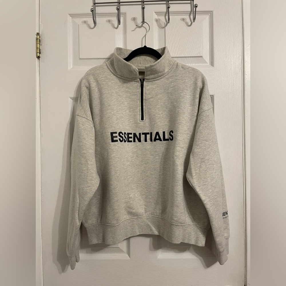 1/2 Zip SweatShirt - Essentials